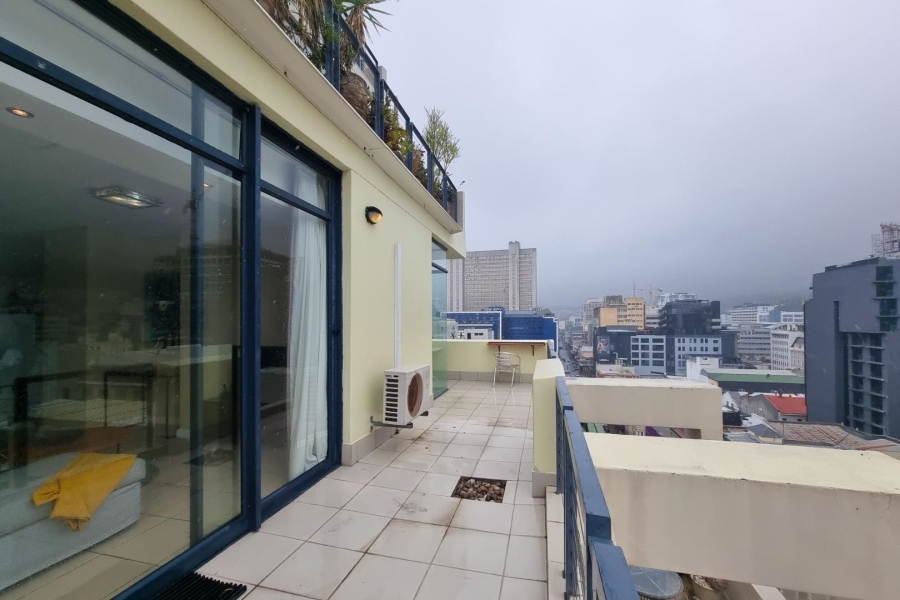 2 Bedroom Property for Sale in Cape Town City Centre Western Cape